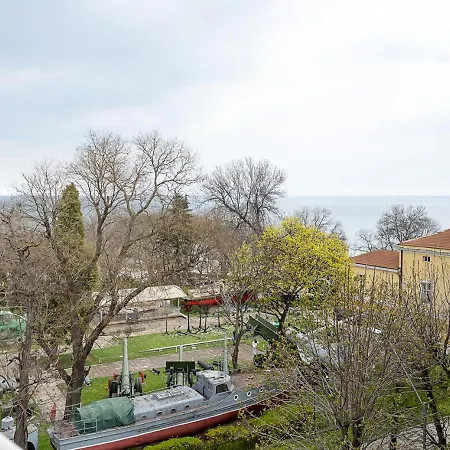 Apartment 3bd Maisonette With Sea Views - Next To Sea Garden By Flat Mаnаger